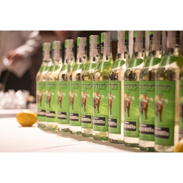 Mit Corochinato aromatisierter Wein „Asinello“, 2 Flaschen à 1 l – genuesischer Aperitif