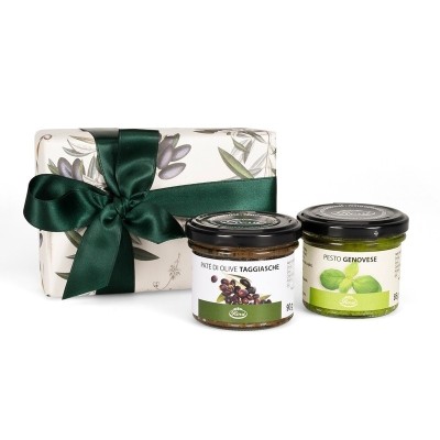 Genueser Pesto und Olivenpastete in einer Geschenkbox